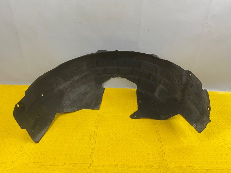 Подкрылок, 2000 рублей, Москва