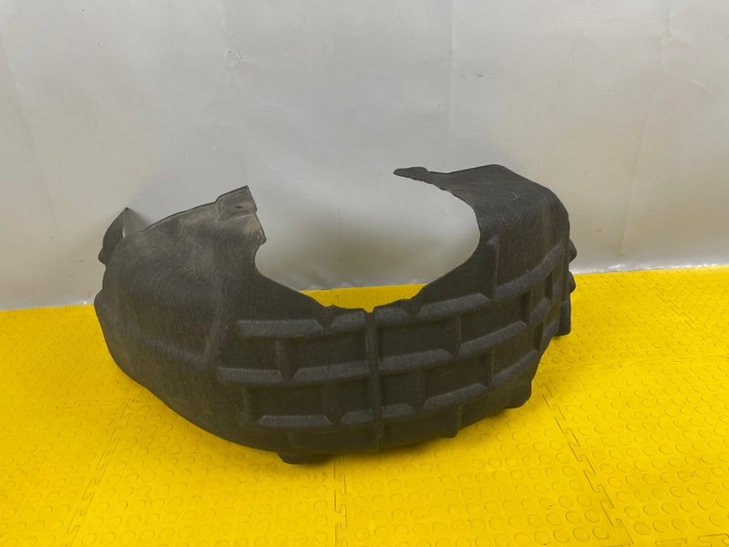 Подкрылок, 2000 рублей, Москва