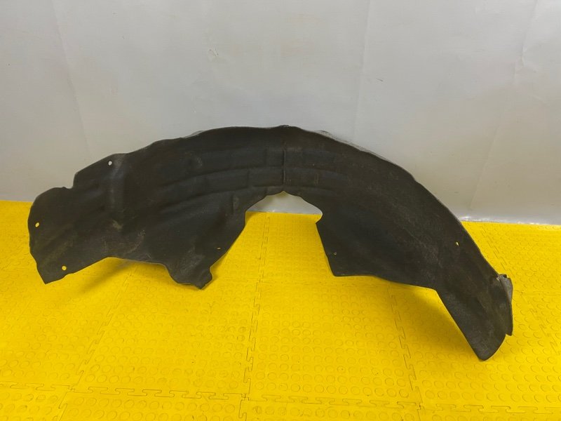 Подкрылок, 2000 рублей, Москва