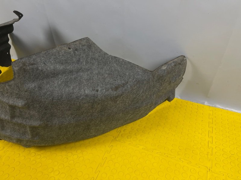 Подкрылок, 2000 рублей, Москва