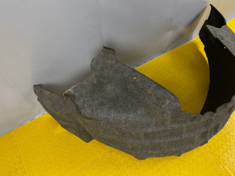 Подкрылок, 2000 рублей, Москва