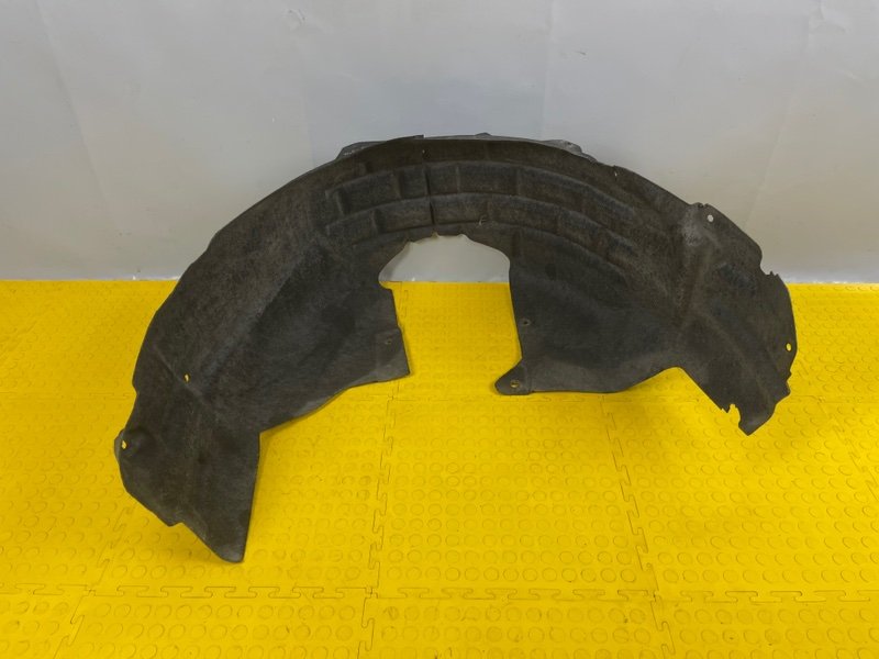 Подкрылок, 2000 рублей, Москва