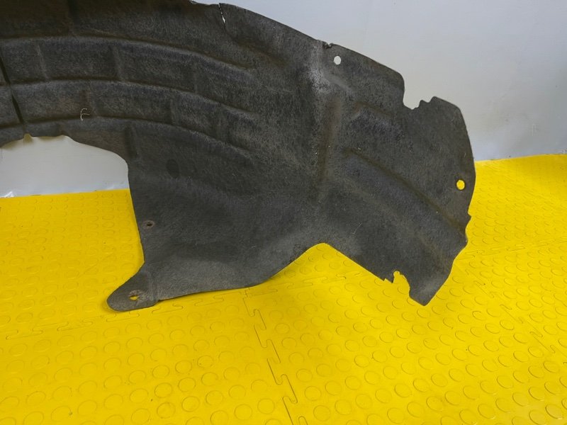 Подкрылок, 2000 рублей, Москва