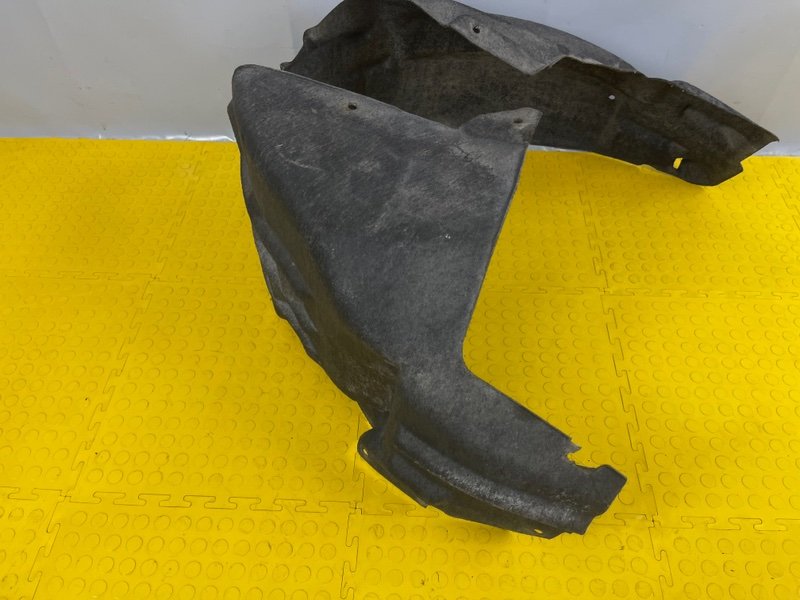 Подкрылок, 2000 рублей, Москва