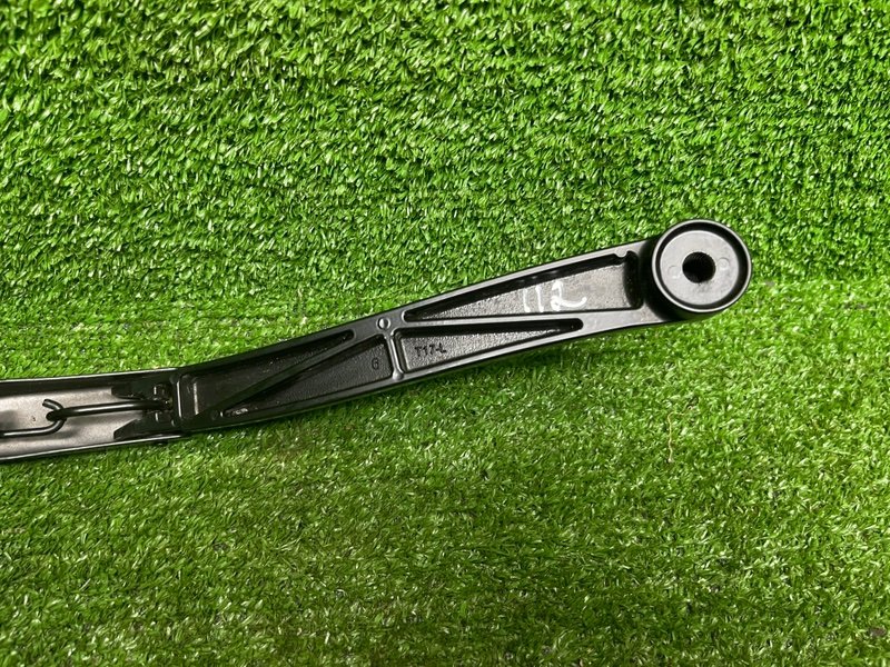 Поводок стеклоочистителя передний, 1500 рублей, Москва