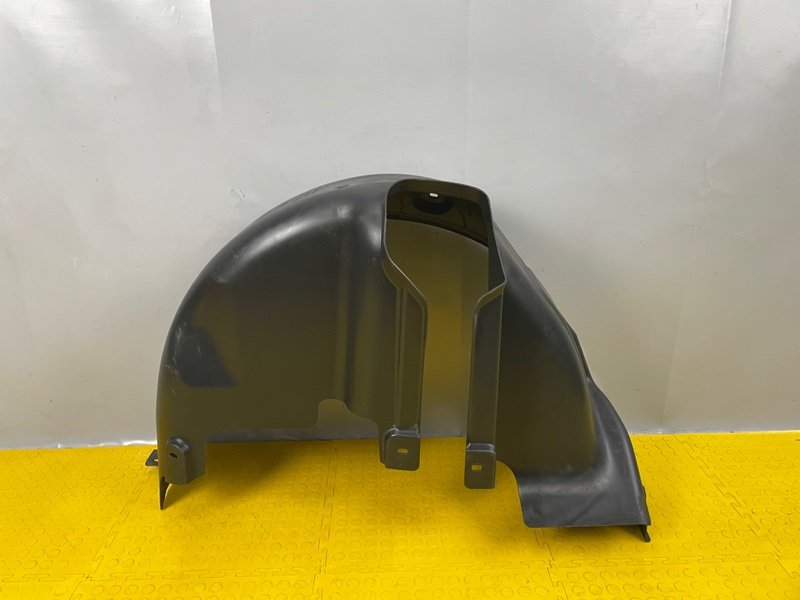 Подкрылок, 1500 рублей, Москва