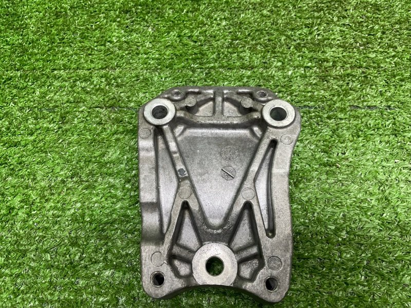 Кронштейн компрессора кондиционера, 1000 рублей, Москва