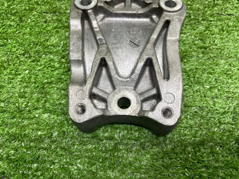 Кронштейн компрессора кондиционера, 1000 рублей, Москва