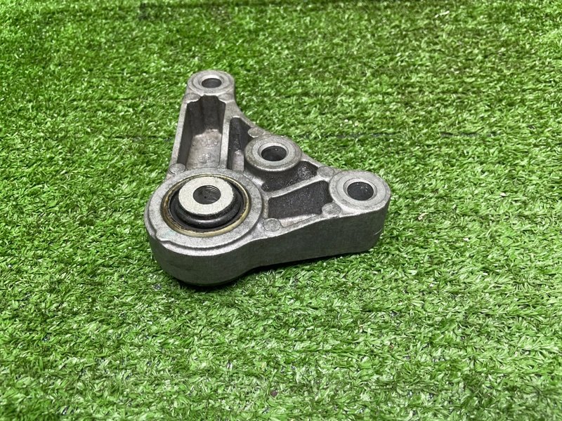 Опора двигателя, 2000 рублей, Москва