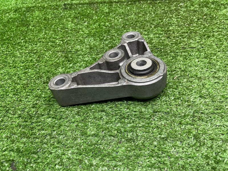 Опора двигателя, 2000 рублей, Москва