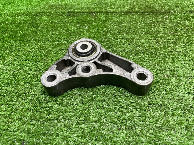 Опора двигателя, 2000 рублей, Москва