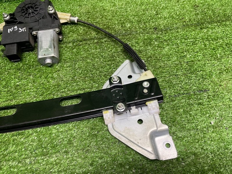 Стеклоподъемник задний, 2600 рублей, Москва