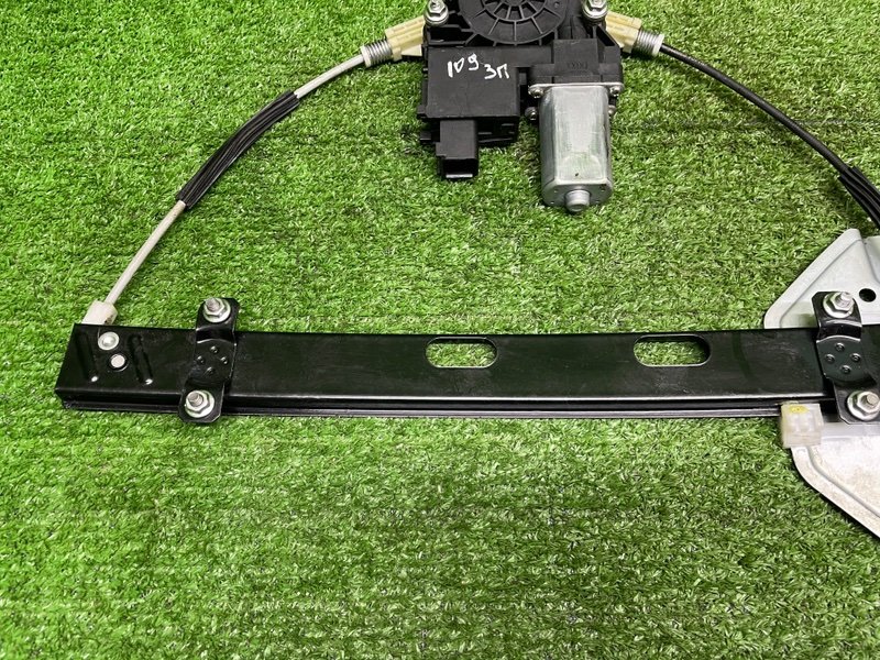 Стеклоподъемник задний, 2600 рублей, Москва