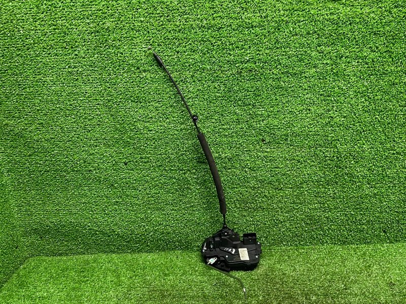 Замок двери задней левой, 2000 рублей, Москва