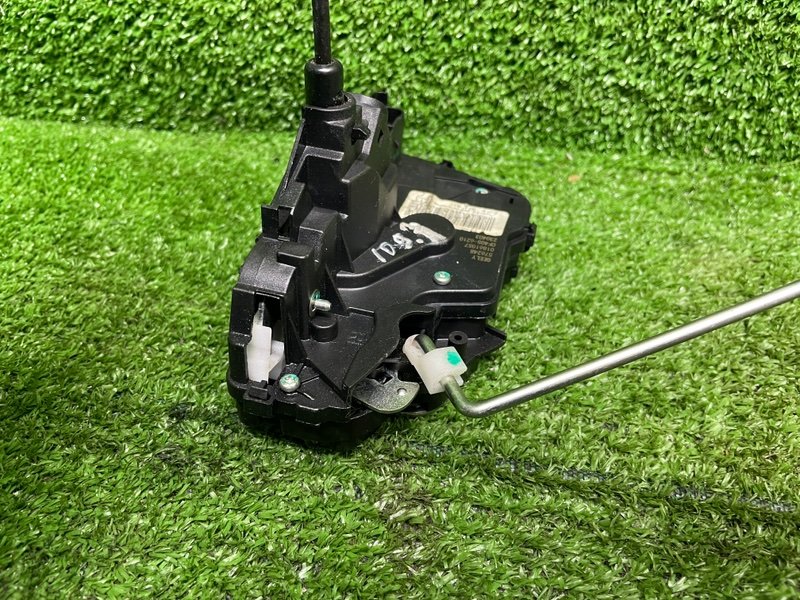 Замок двери задней левой, 2000 рублей, Москва