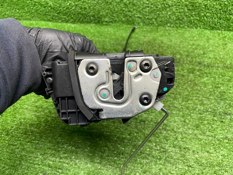 Замок двери задней левой, 2000 рублей, Москва