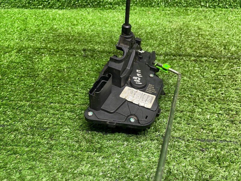 Замок двери передней правой, 2000 рублей, Москва