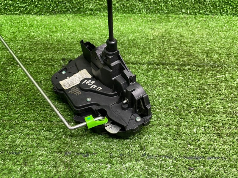 Замок двери передней правой, 2000 рублей, Москва