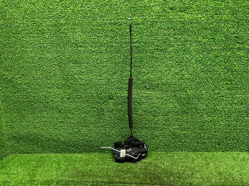 Замок двери задней правой, 2050 рублей, Москва