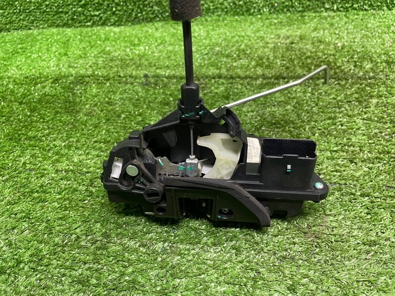 Замок двери задней правой, 2050 рублей, Москва