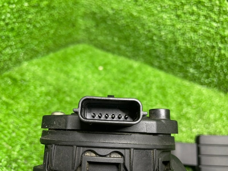 Педаль газа, 1000 рублей, Москва