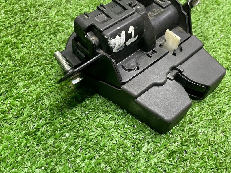 Замок багажника, 2000 рублей, Москва