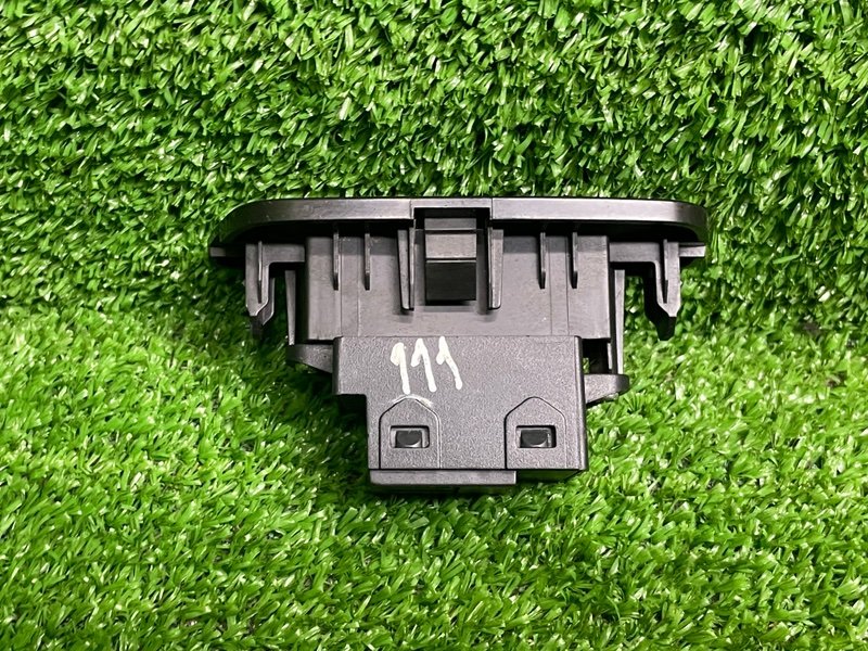 Кнопка стеклоподъемника, 500 рублей, Москва