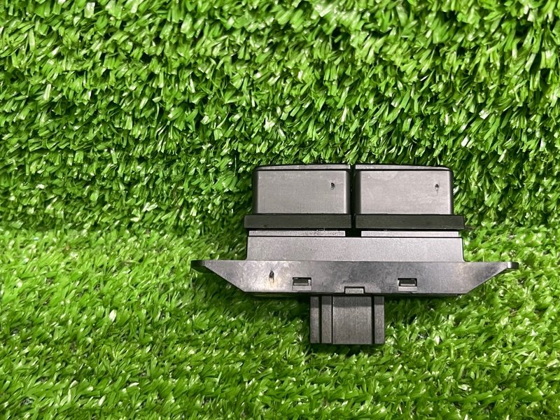 Кнопка обогрева сидений, 1000 рублей, Москва