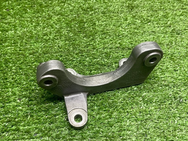 Кронштейн, 2000 рублей, Москва