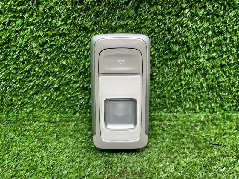 Плафон салонный, 1000 рублей, Москва