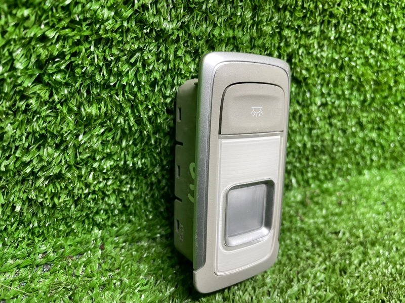 Плафон салонный, 1000 рублей, Москва