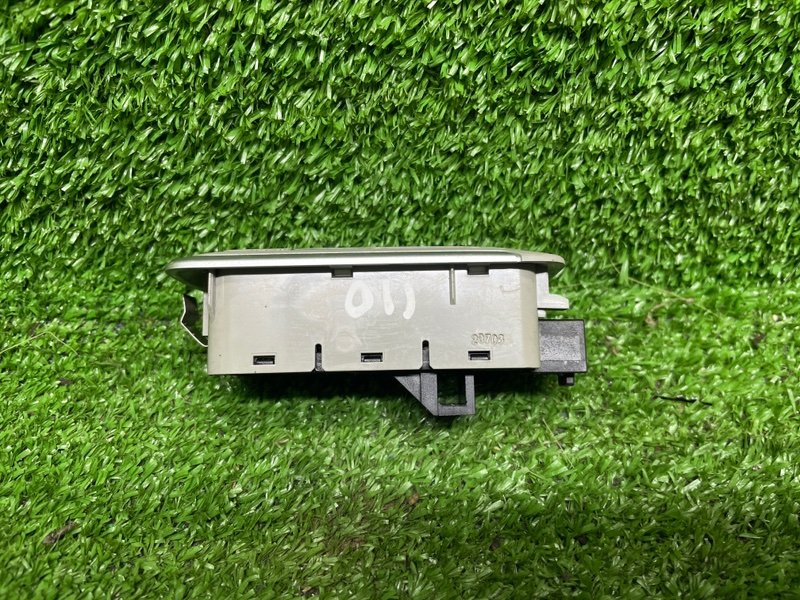 Плафон салонный, 1000 рублей, Москва