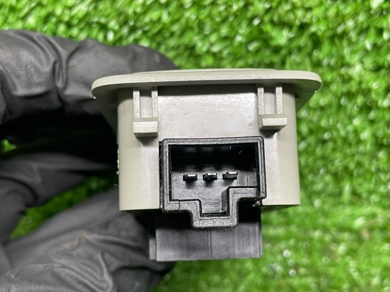 Плафон салонный, 1000 рублей, Москва