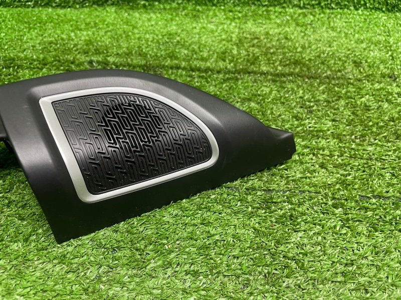 Крышка зеркала, 1000 рублей, Москва