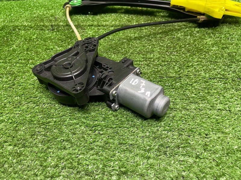 Стеклоподъемник задний, 1500 рублей, Москва