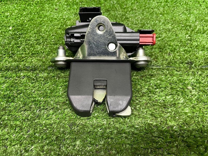 Замок багажника, 3500 рублей, Москва