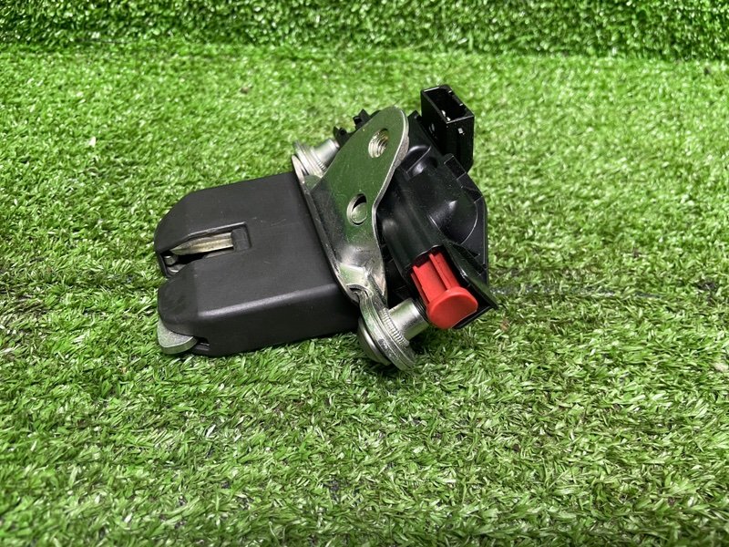 Замок багажника, 3500 рублей, Москва