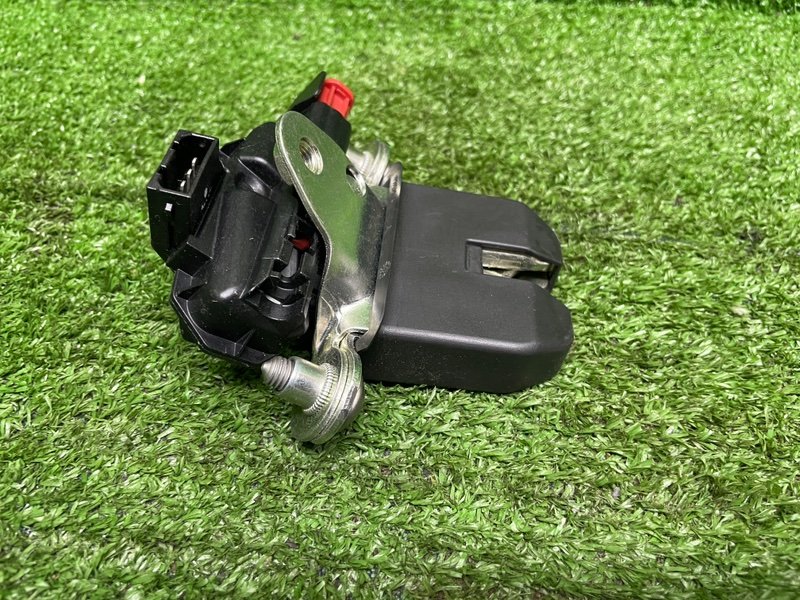 Замок багажника, 3500 рублей, Москва