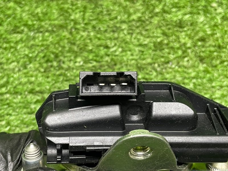 Замок багажника, 3500 рублей, Москва