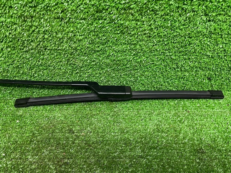 Поводок стеклоочистителя передний, 1700 рублей, Москва