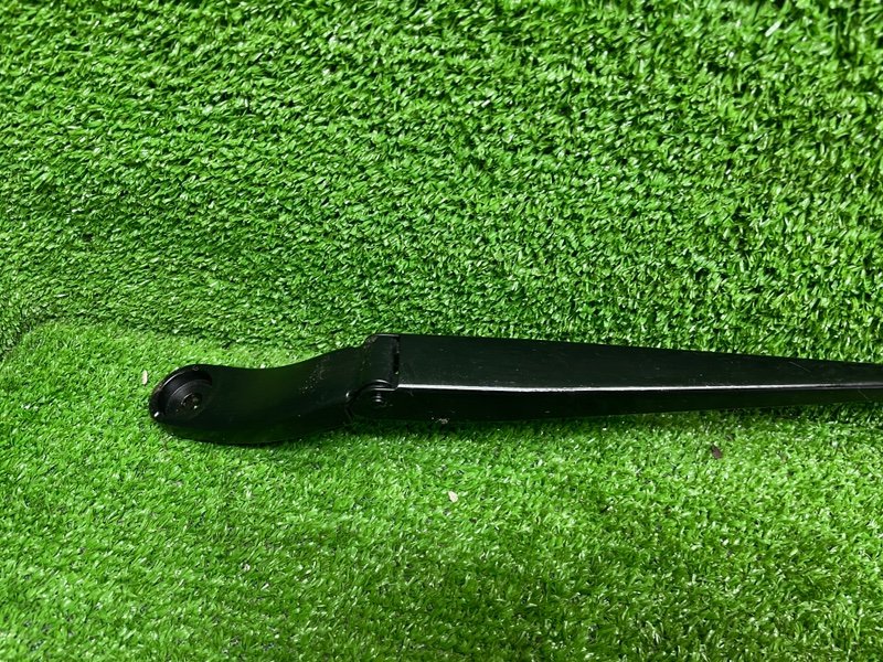 Поводок стеклоочистителя передний, 1700 рублей, Москва