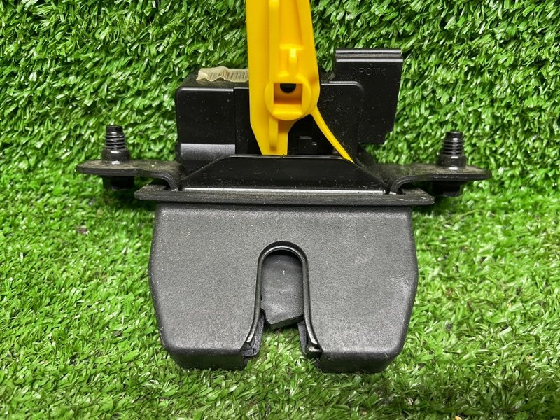 Замок багажника, 2100 рублей, Москва