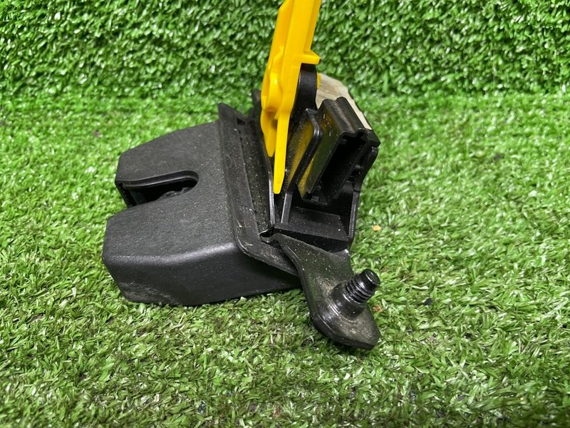 Замок багажника, 2100 рублей, Москва