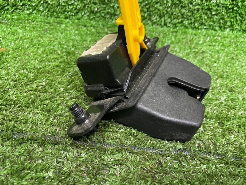 Замок багажника, 2100 рублей, Москва