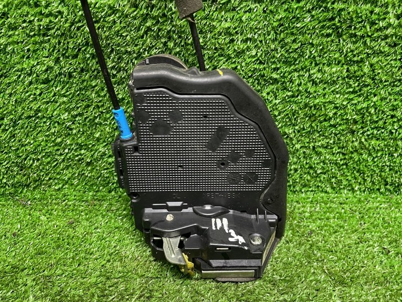 Замок двери задней левой, 2000 рублей, Москва