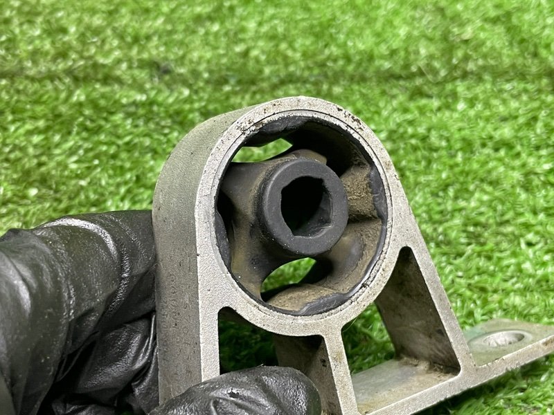 Кронштейн глушителя, 1000 рублей, Москва