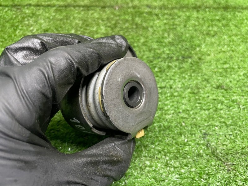 Ролик-натяжитель, 500 рублей, Москва