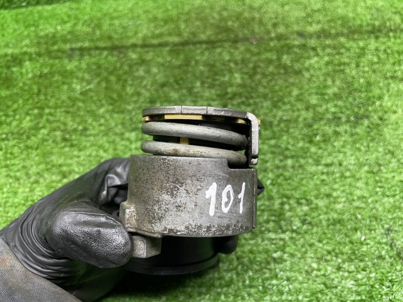 Ролик-натяжитель, 500 рублей, Москва