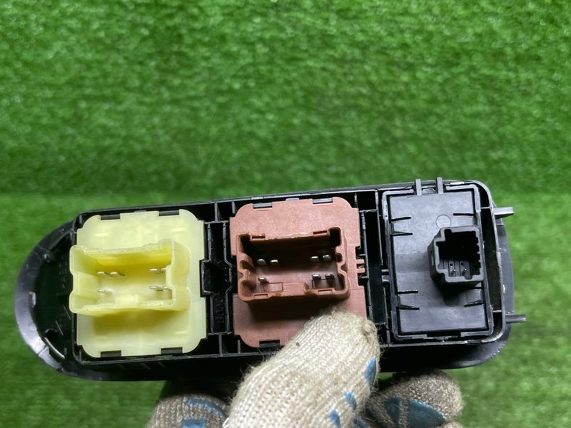 Блок управления стеклоподъемниками, 2000 рублей, Москва