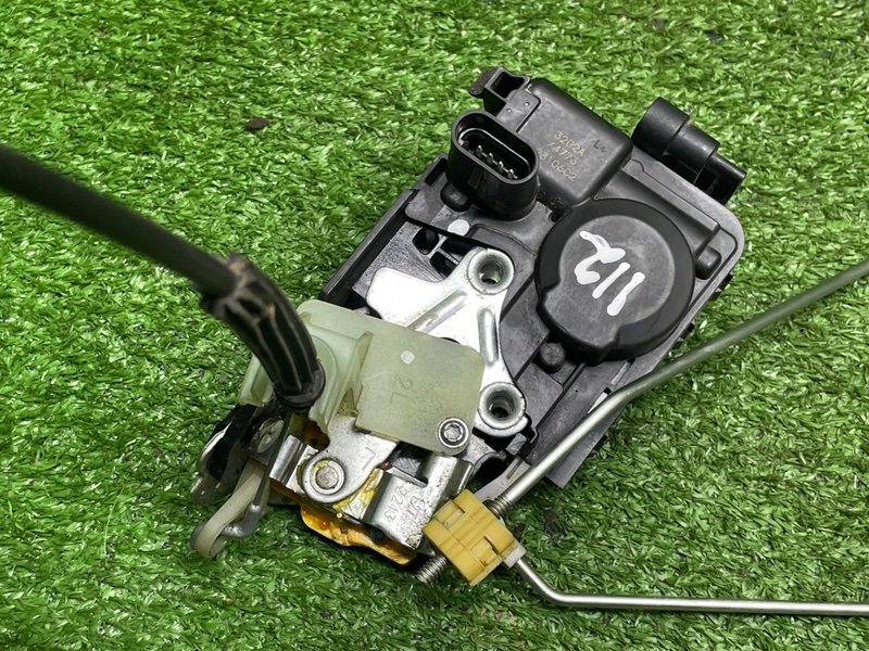 Замок двери передней левой, 3000 рублей, Москва